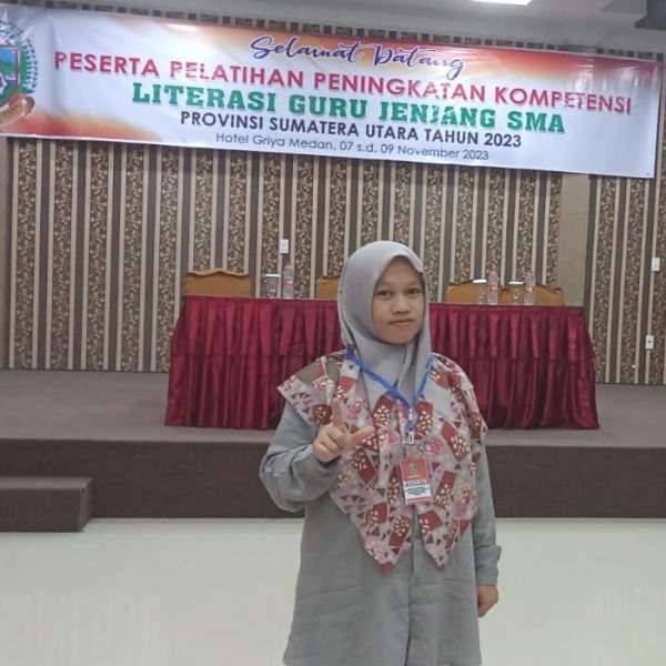 Guru SMA Islam Namira Ikuti Pelatihan Peningkatan Literasi Guru