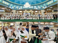 SMA NAMIRA MEWISUDA 34 HAFIZH DAN HAFIZHOH AL-QUR'AN
