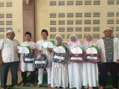 Siswa SMA Namira Hafiz 1 Juz Diwisuda