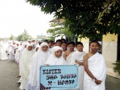 Siwa Sekolah Namira Laksanakan Manasik Haji