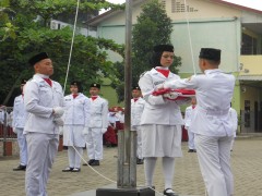 Upacara Peringatan HUT ke-74 RI di Sekolah Namira