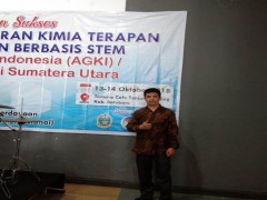 Guru SMA Namira Ikuti Workshop Pembelajaran Kimia Terapan