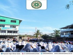 Perayaan Hari Guru di Sekolah Namira